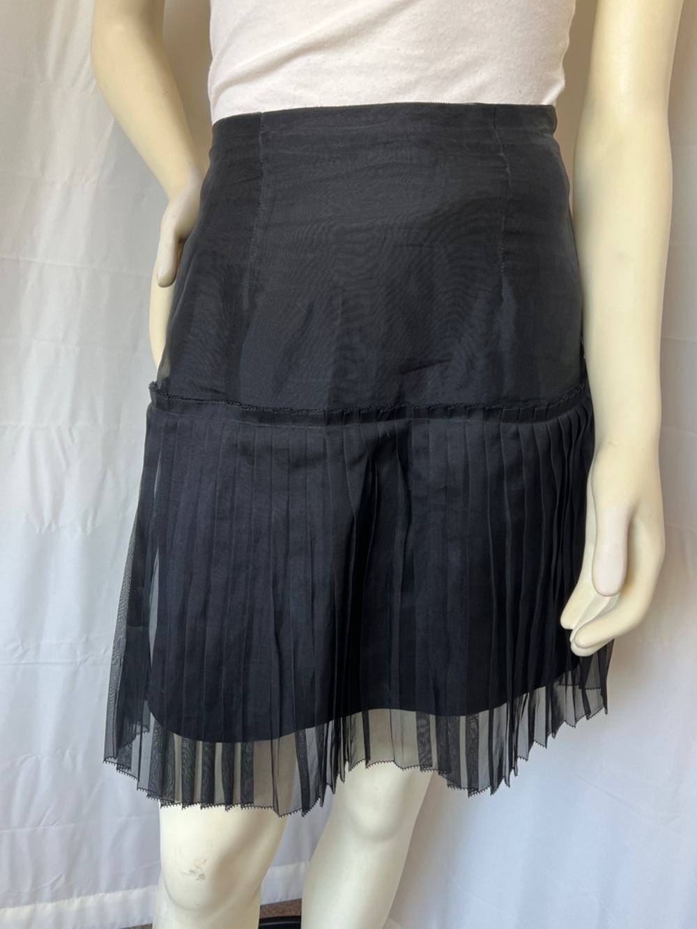 Carolina Herrera Silk Pleated Mini Skirt